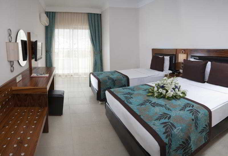 אלאניה Xperia Grand Bali Hotel (Adults Only) מראה חיצוני תמונה