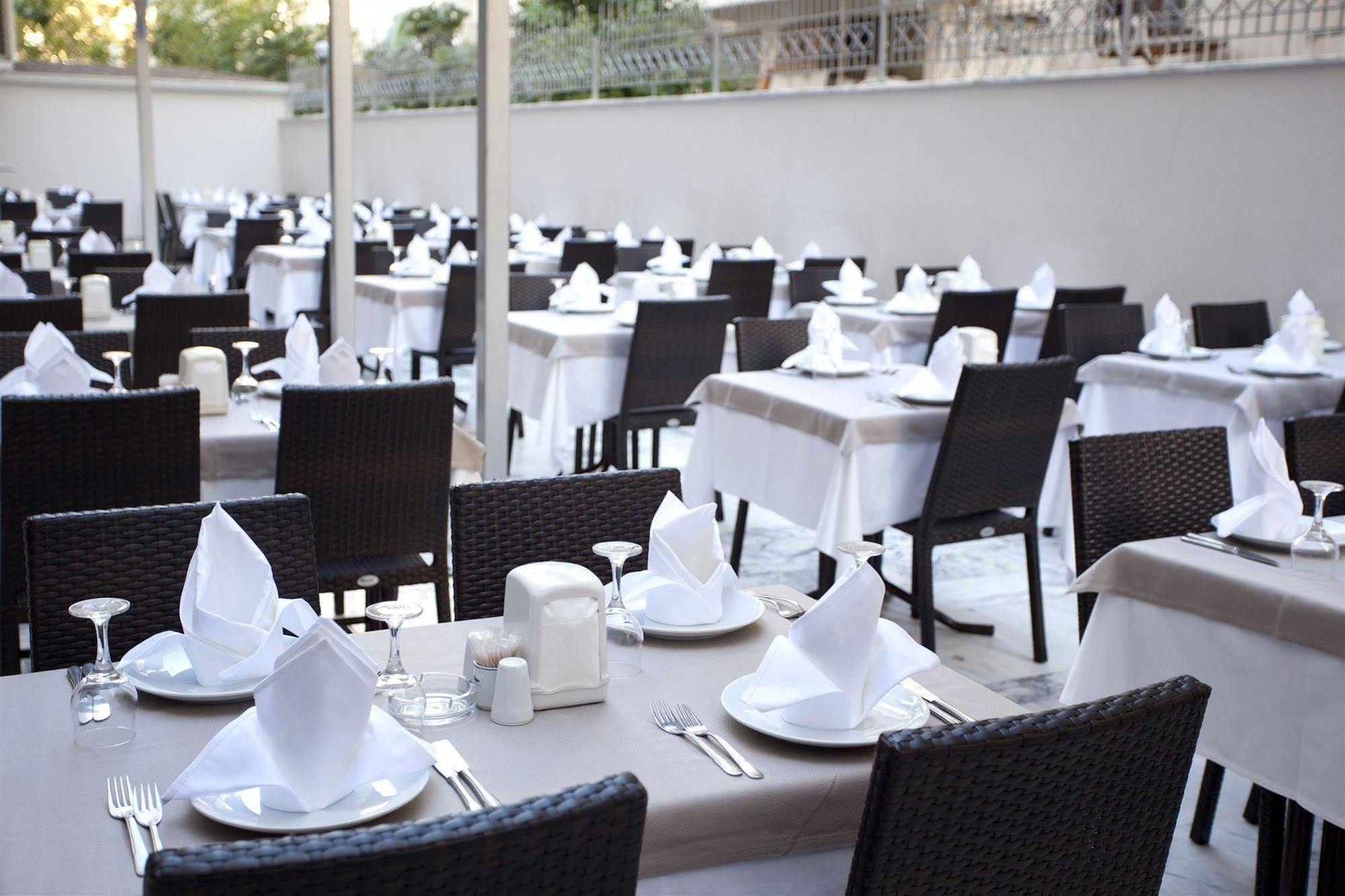 אלאניה Xperia Grand Bali Hotel (Adults Only) מראה חיצוני תמונה